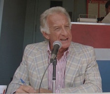 A Few Words From The Plucky Bob Uecker