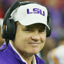 Let’s Check In With Coach Les Miles
